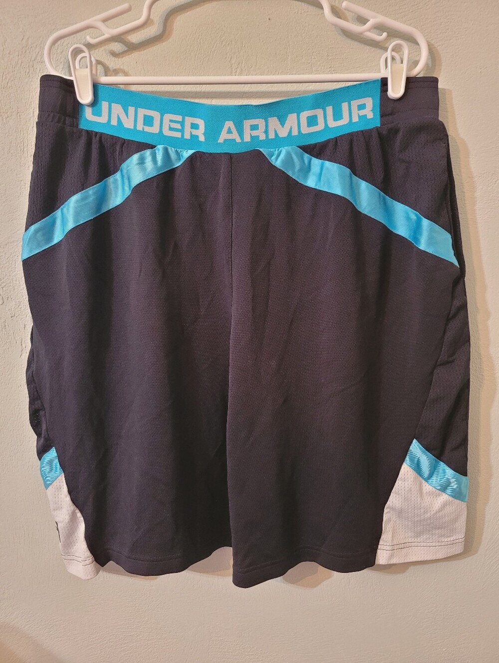 Under Armour Men's Performace Athletic Basketball Shorts Size XL!